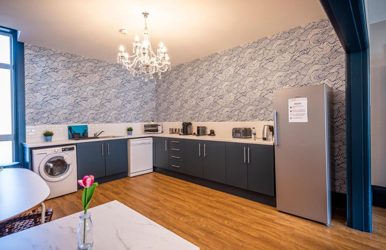 Stamford Guest House, 3 Min Walk To Southport Lord St, With Parking & Perfect Getaway Esterno foto