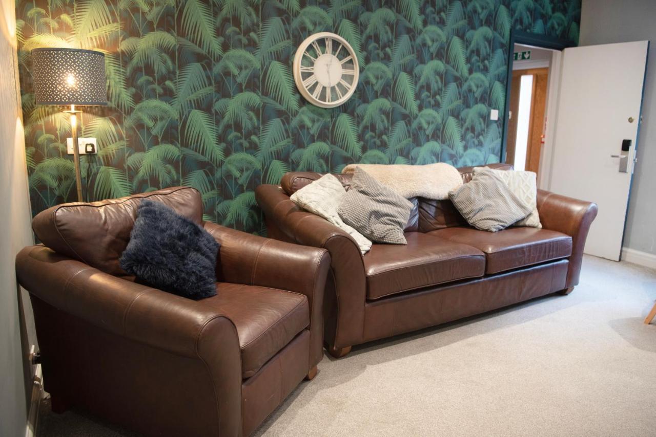 Stamford Guest House, 3 Min Walk To Southport Lord St, With Parking & Perfect Getaway Esterno foto