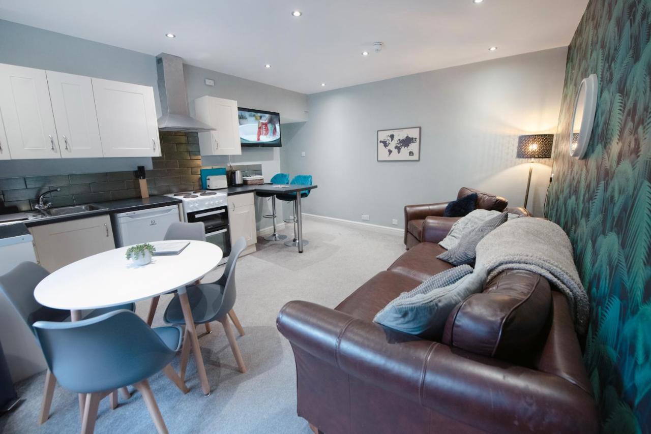 Stamford Guest House, 3 Min Walk To Southport Lord St, With Parking & Perfect Getaway Esterno foto
