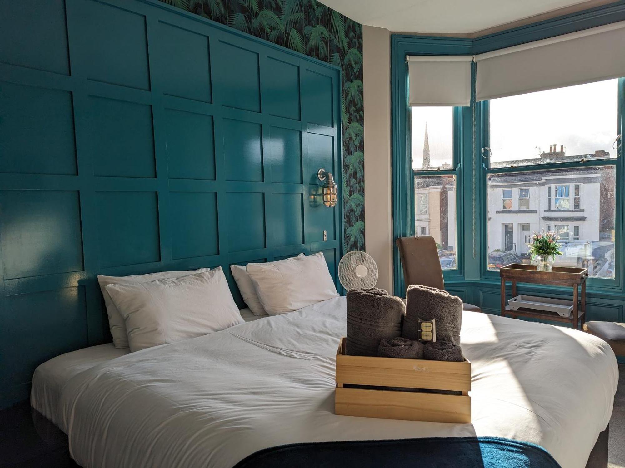 Stamford Guest House, 3 Min Walk To Southport Lord St, With Parking & Perfect Getaway Esterno foto